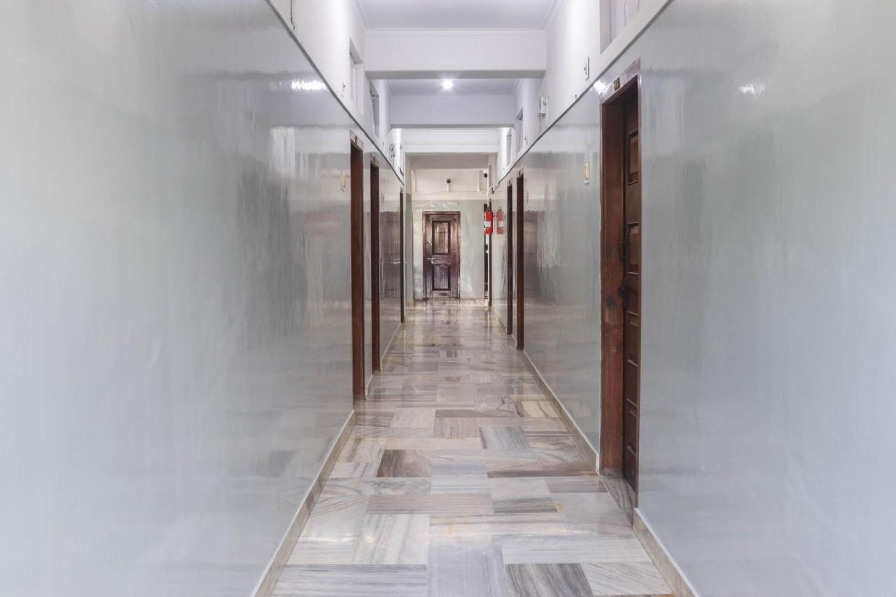 Spot On 49477 Hotel Galaxy Dimāpur Buitenkant foto