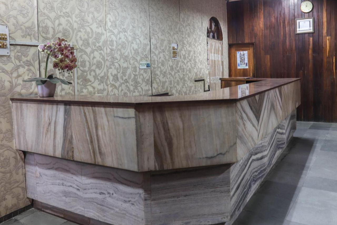 Spot On 49477 Hotel Galaxy Dimāpur Buitenkant foto